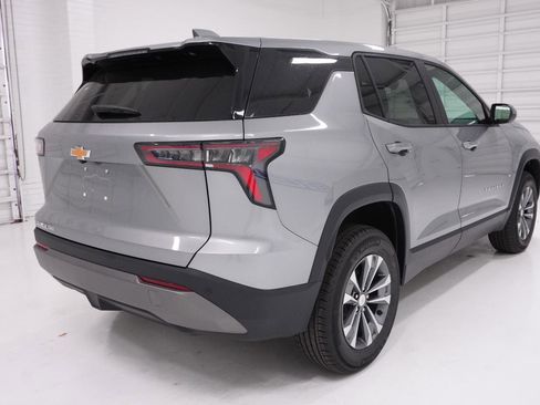 New 2026 Chevrolet Equinox LT image 5