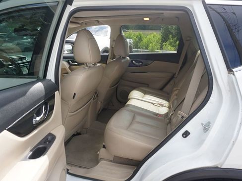Used 2015 Nissan Rogue SL w/ SL Premium Package FWD image 13
