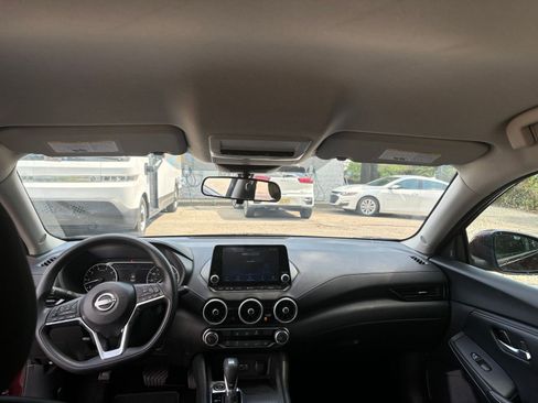 Used 2024 Nissan Sentra SV image 31