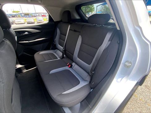 Used 2025 Chevrolet TrailBlazer LT w/ Convenience Package FWD image 21