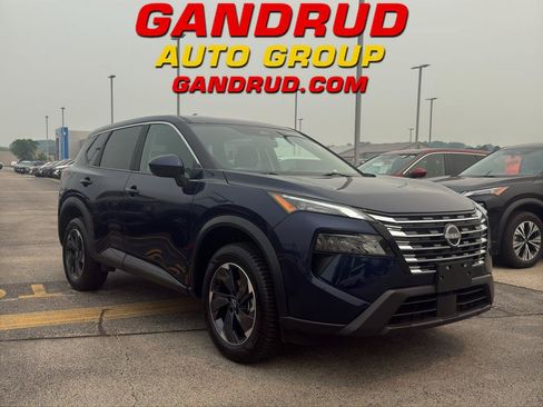 Certified 2026 Nissan Rogue SV AWD/4WD image 1
