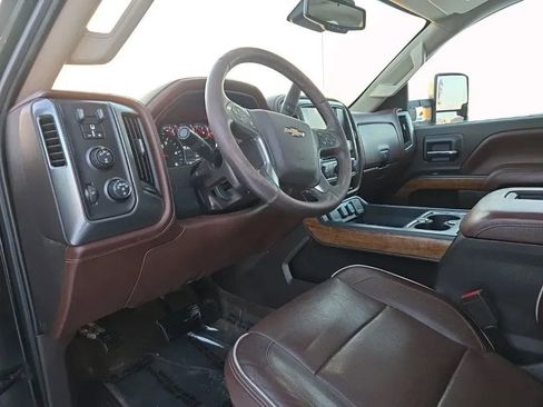 Used 2016 Chevrolet Silverado 2500 High Country image 14