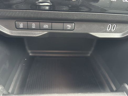 New 2026 Jeep Cherokee Laredo AWD/4WD image 17