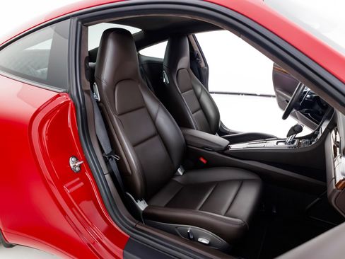 Used 2019 Porsche 911 Carrera image 30