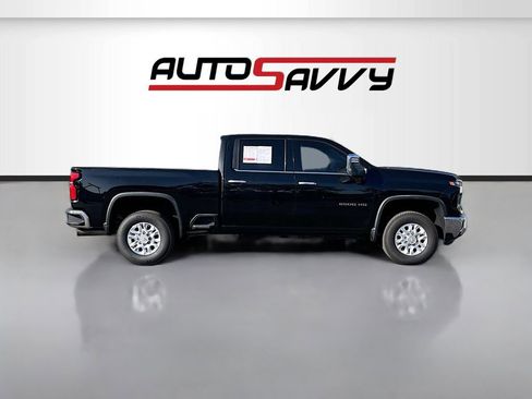 Used 2025 Chevrolet Silverado 2500 LTZ w/ LTZ Plus Package AWD/4WD image 8
