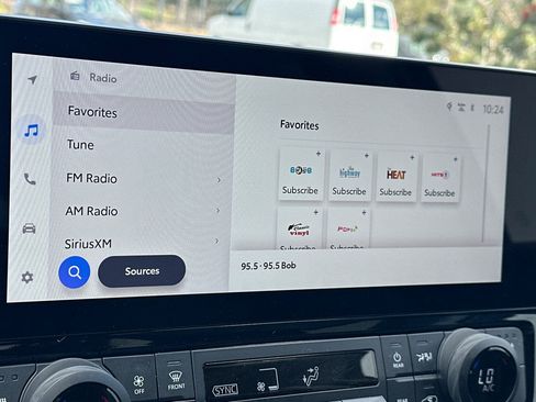 Used 2026 Toyota Grand Highlander XLE image 26