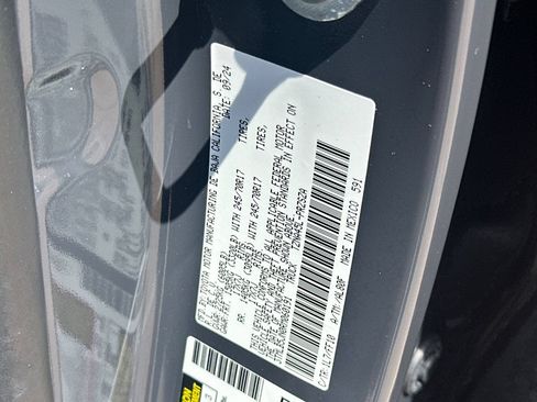 Certified 2024 Toyota Tacoma SR5 AWD/4WD image 35