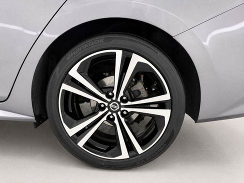 Used 2020 Nissan Sentra SR w/ Trunk Package FWD image 28