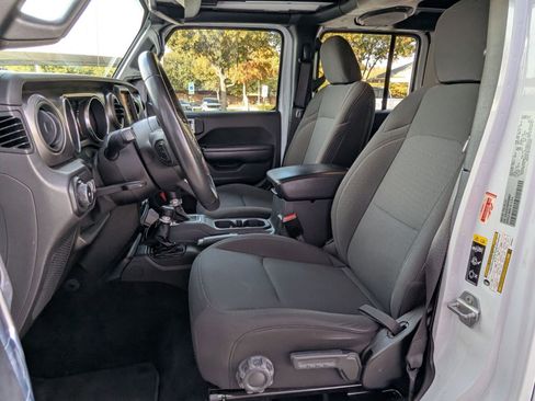 Used 2021 Jeep Wrangler Unlimited Sport w/ Sun And Sound Package image 5