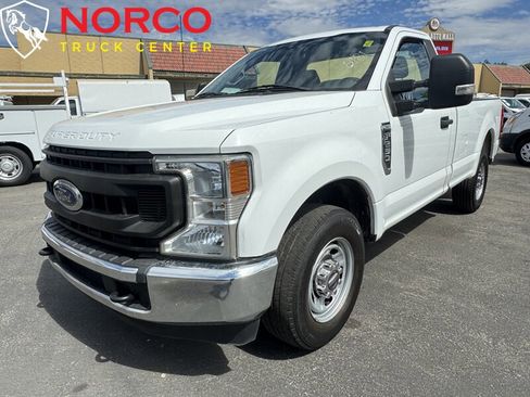 Used 2022 Ford F250 XL w/ Power Equipment Group image 4