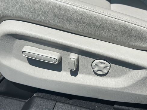 Used 2026 Honda Odyssey EX-L image 18