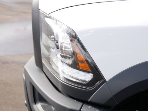 Used 2019 RAM 1500 Classic Warlock image 16