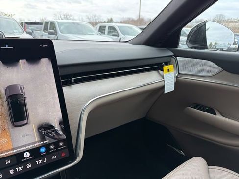 New 2026 Volvo EX90 Ultra AWD/4WD image 22