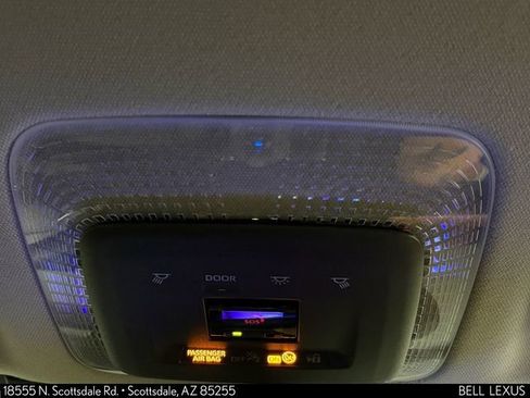 Used 2023 Toyota Prius Prime FWD image 31