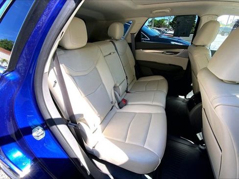 Used 2025 Cadillac XT5 Premium Luxury w/ LPO, Floor Liner Package AWD/4WD image 27