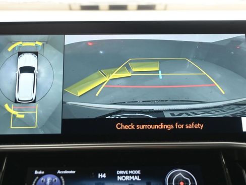 Used 2025 Lexus LX 700h Luxury w/ Appearance Package image 32