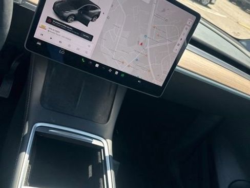 Used 2021 Tesla Model Y Long Range AWD/4WD image 23