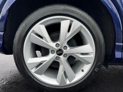 Used 2023 Audi Q4 e-tron Premium Plus image 19