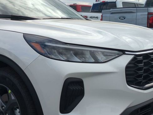 New 2026 Ford Escape ST-Line w/ Tech Pack #1 image 10