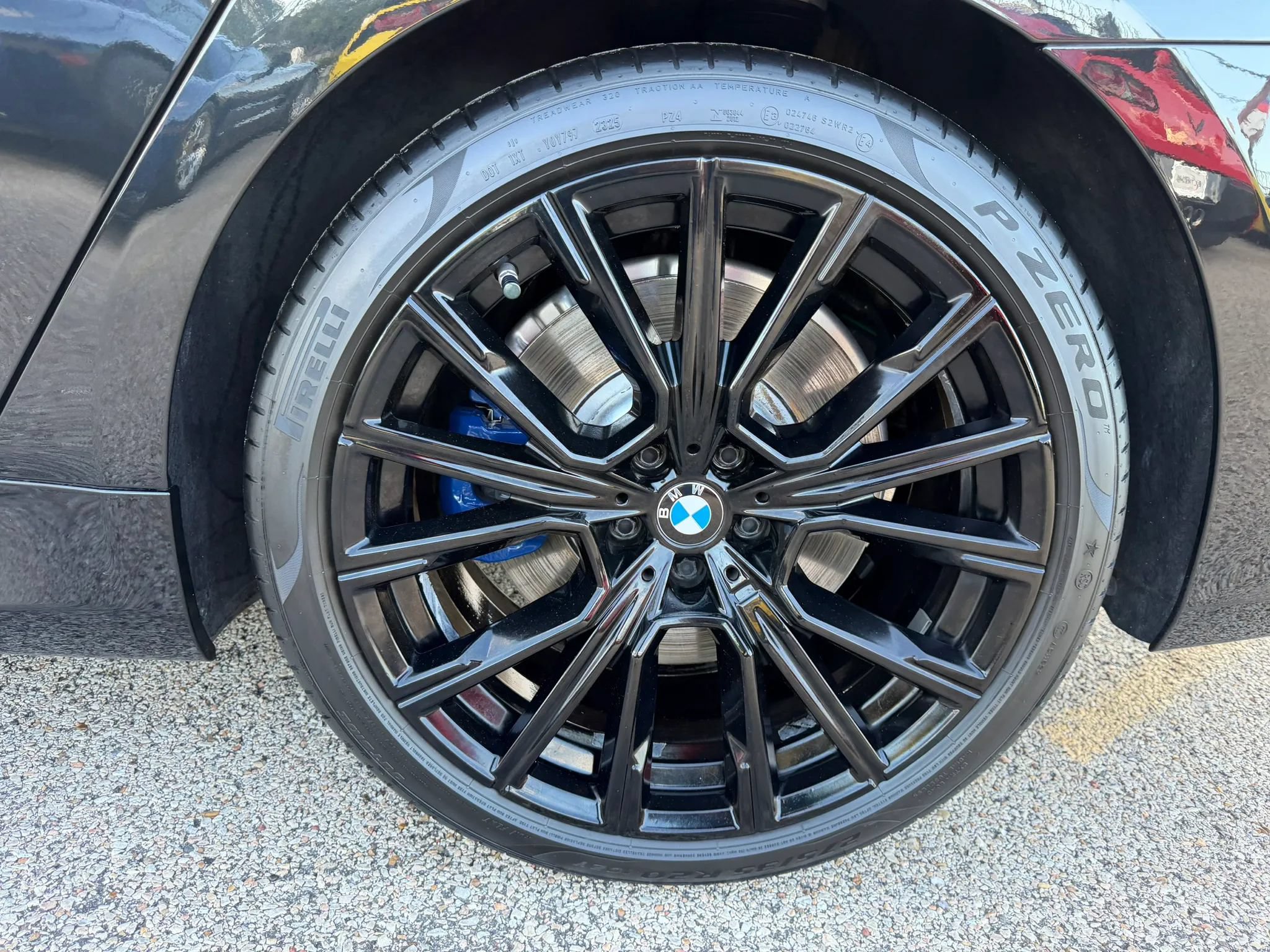 Used 2020 BMW 750i xDrive w/ Autobahn Package AWD/4WD image 14