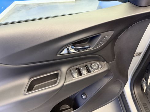 Used 2019 Chevrolet Equinox LT FWD image 10