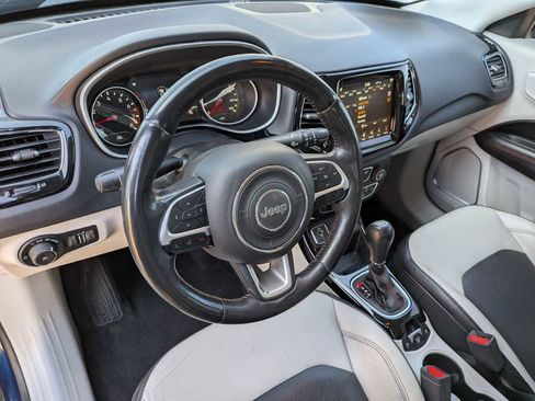 Used 2018 Jeep Compass Limited w/ Navigation Group FWD image 14