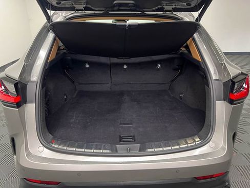 Used 2025 Lexus NX 250 FWD image 8