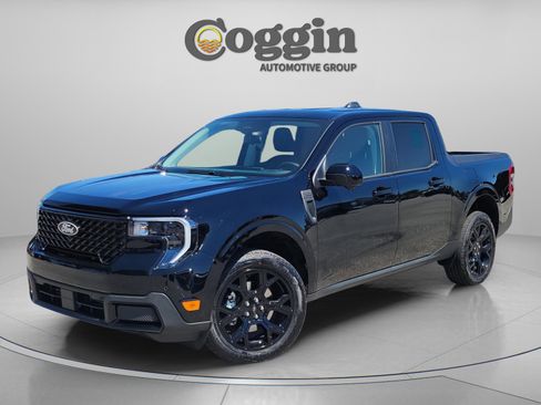 New 2025 Ford Maverick Lariat w/ Black Appearance Package AWD/4WD image 1