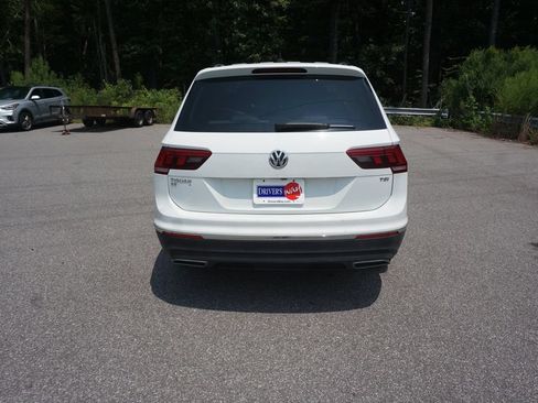 Used 2018 Volkswagen Tiguan SE w/ Panoramic Sunroof Package FWD image 21