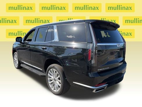 Used 2022 Cadillac Escalade Luxury image 8