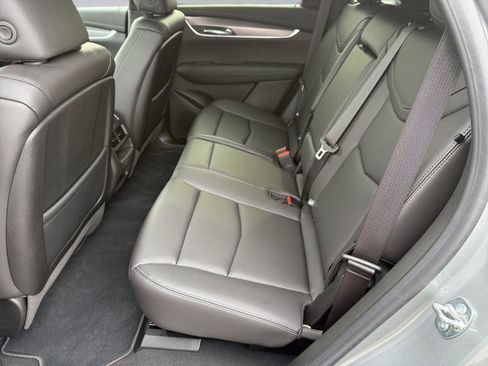 Used 2025 Cadillac XT5 Luxury image 12