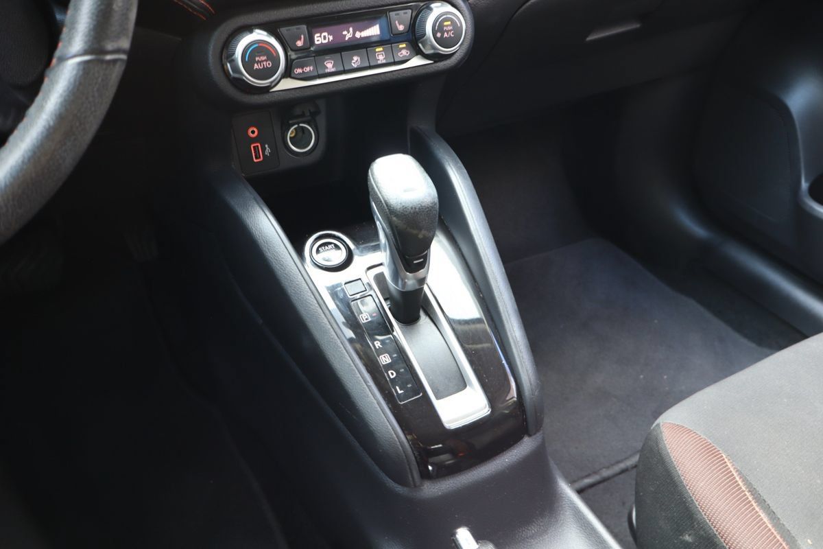 Used 2021 Nissan Versa SR w/ Convenience Package FWD image 17
