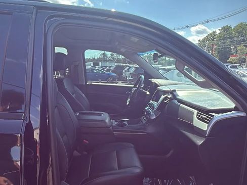 Used 2020 GMC Yukon SLT w/ Graphite Performance Edition image 6