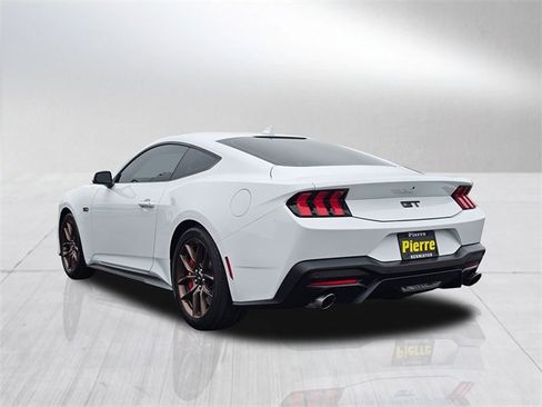 Used 2024 Ford Mustang GT Premium image 4