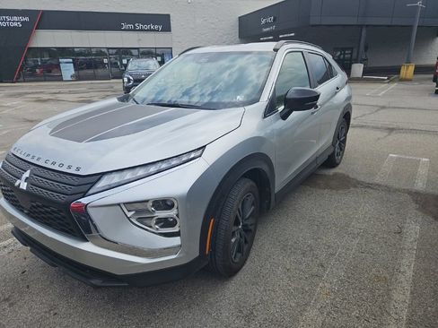 Used 2024 Mitsubishi Eclipse Cross AWD image 2