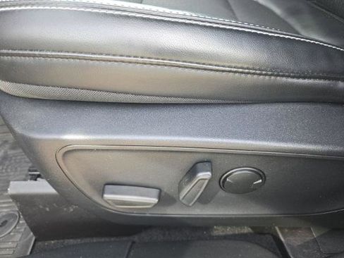 Certified 2025 Ford Escape PHEV image 8