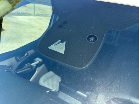 Used 2019 Ford Transit Connect XLT image 12