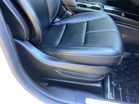 Used 2023 Lincoln Corsair FWD image 28
