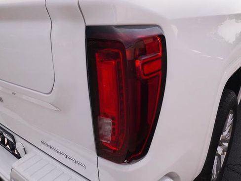 Used 2023 GMC Sierra 1500 Denali AWD/4WD image 38