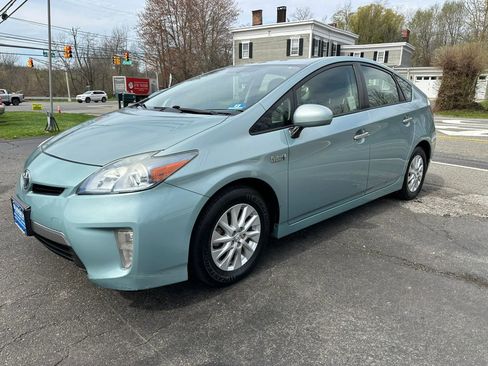 Used 2014 Toyota Prius Prime Plug-In Hybrid image 3