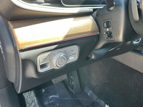 Used 2022 Mercedes-Benz GLE 350 4MATIC w/ AMG Line Exterior image 27