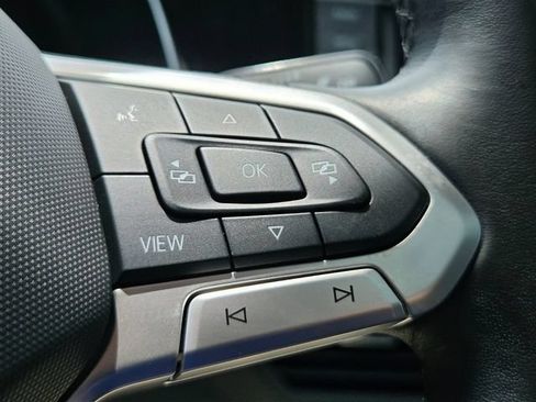 Used 2023 Volkswagen Jetta SE w/ Panoramic Sunroof Package FWD image 25