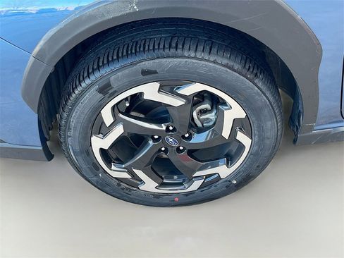 Used 2023 Subaru Crosstrek 2.5i Limited image 32