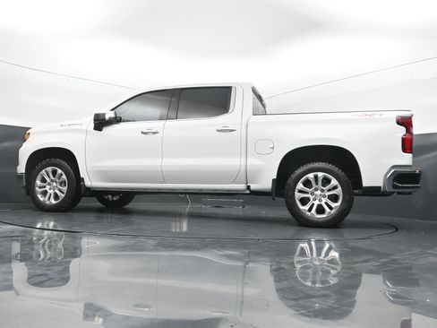Used 2023 Chevrolet Silverado 1500 LTZ AWD/4WD image 36