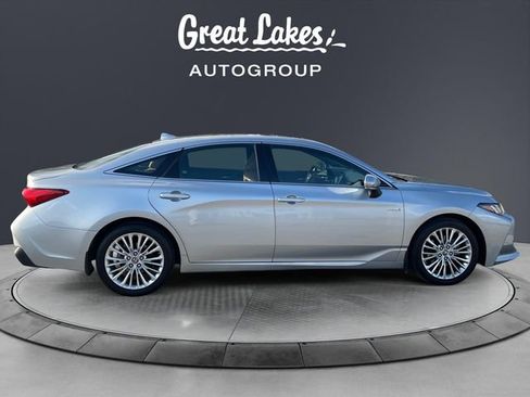 Used 2019 Toyota Avalon Limited w/ All Weather Liner Package image 6