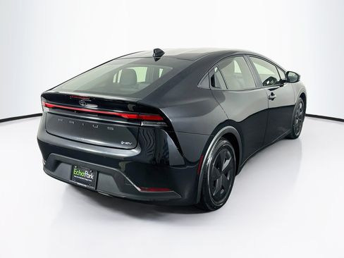 Used 2025 Toyota Prius LE FWD image 9