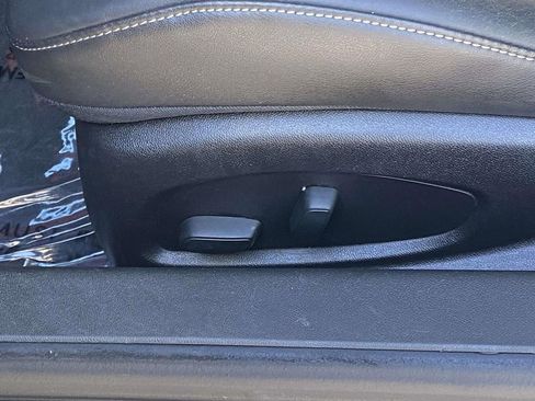 Used 2017 Chevrolet Camaro LT RWD image 13