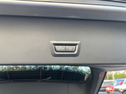 Used 2025 BMW X3 xDrive30i image 32