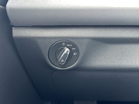 New 2025 Volkswagen Jetta SE image 23