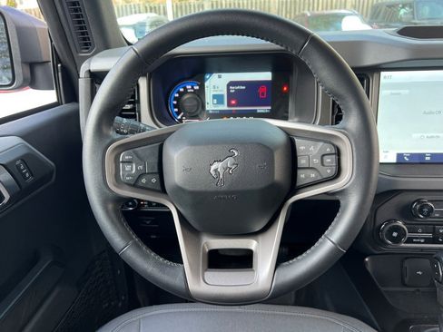 Used 2024 Ford Bronco Big Bend image 21